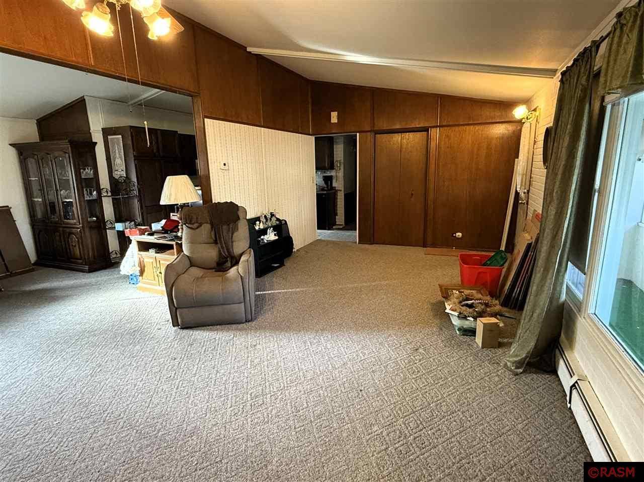 Hanska, MN 56073,300 2nd St W