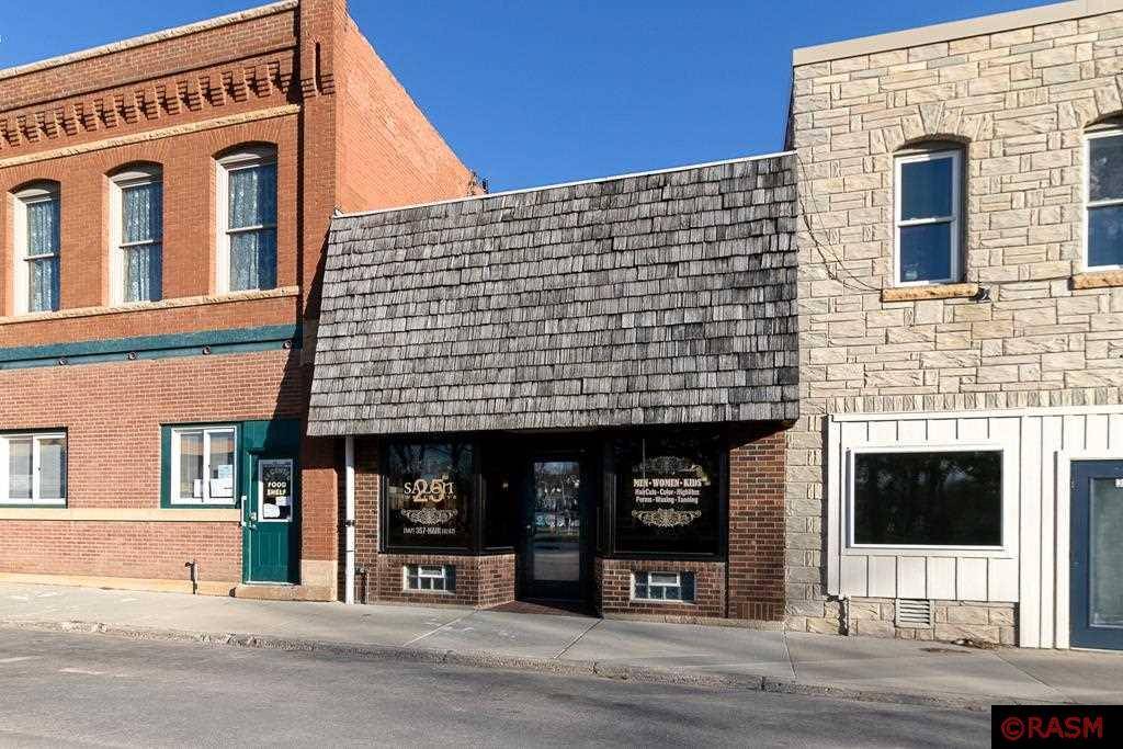 Le Center, MN 56057,25 S Park Avenue