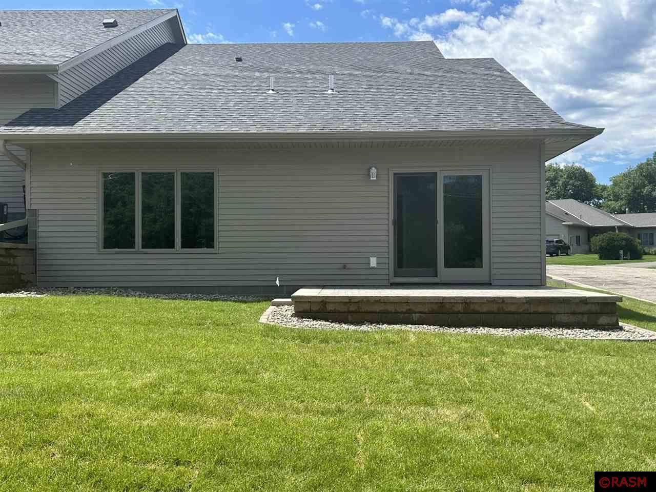 Mankato, MN 56001,213 Parkway Place