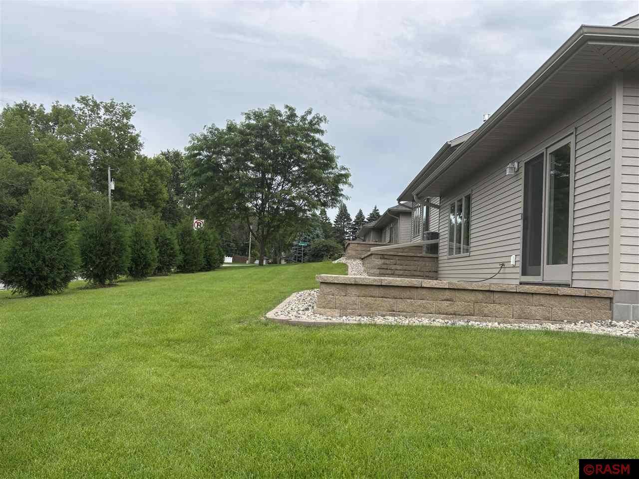Mankato, MN 56001,215 Parkway Place