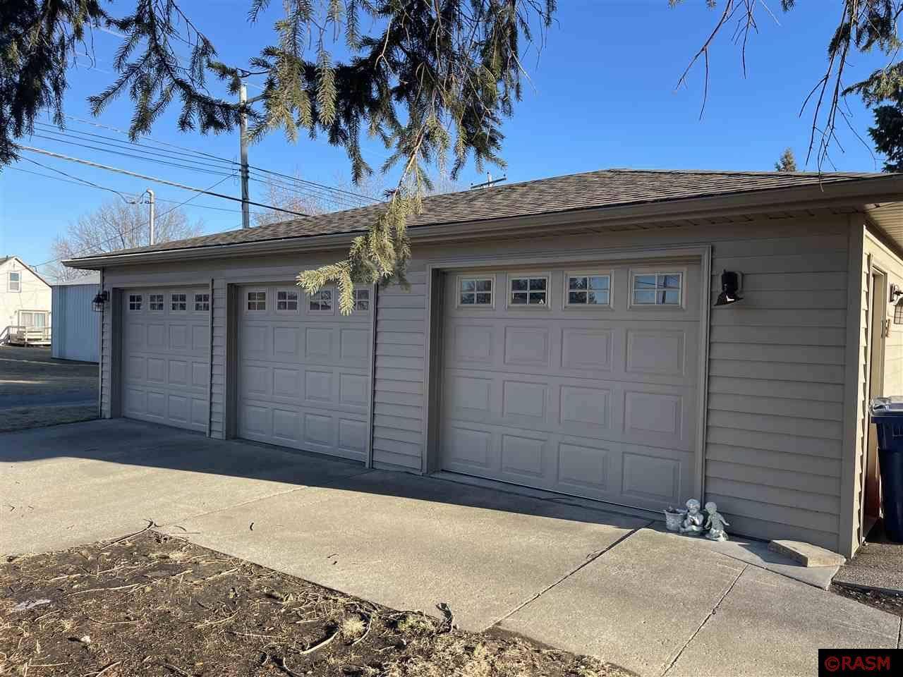 New Ulm, MN 56073,1326 N Payne Street