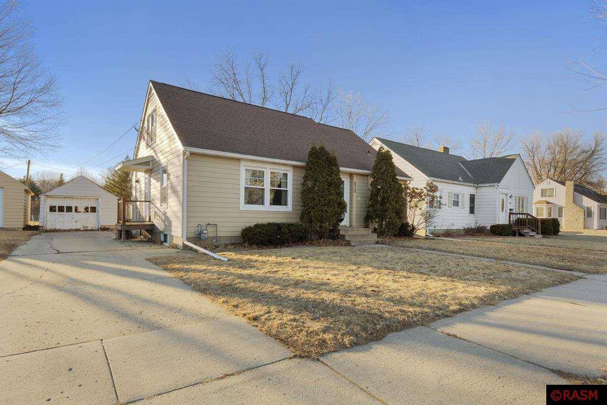 North Mankato, MN 56003,813 Range Street