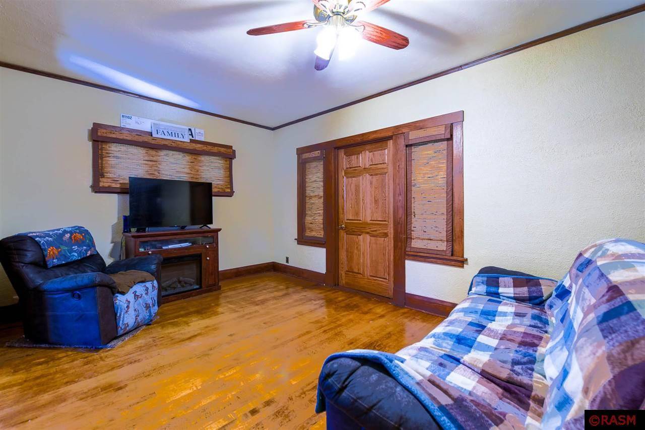 Mankato, MN 56001,229 W Pleasant Street