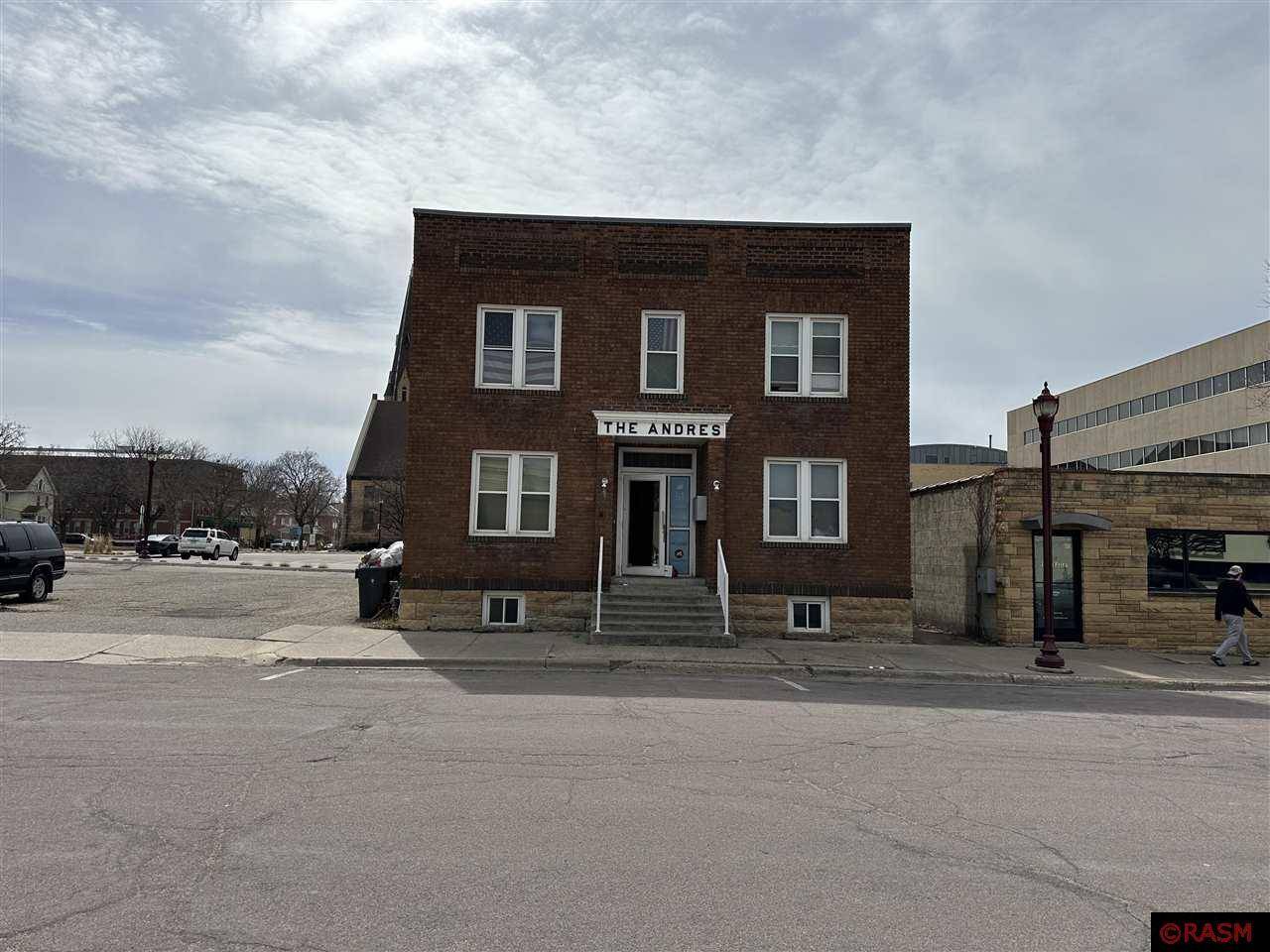 Mankato, MN 56001,221 E Walnut Street