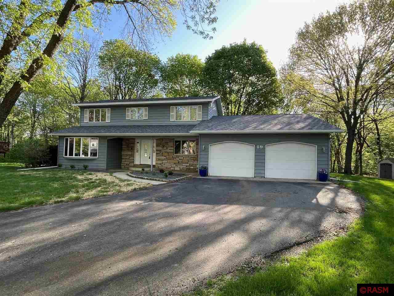 North Mankato, MN 56003-2323,19 Robin Court