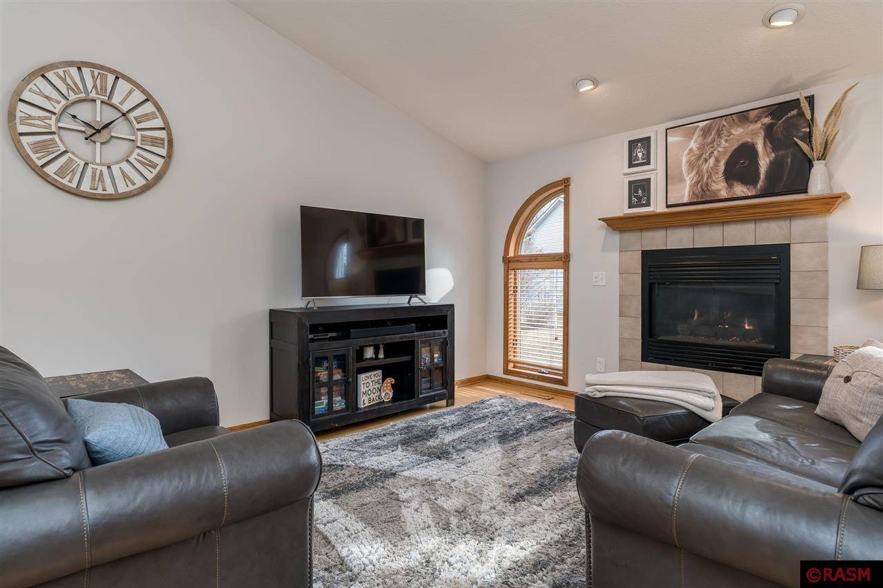 North Mankato, MN 56003,1579 La Mar Drive