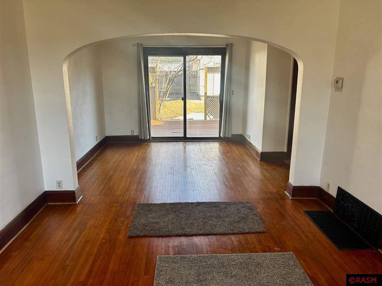 Mankato, MN 56001,913 N 4th Street