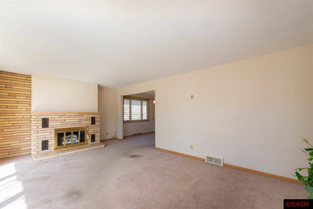 Waseca, MN 56093,312 NW 7th Avenue