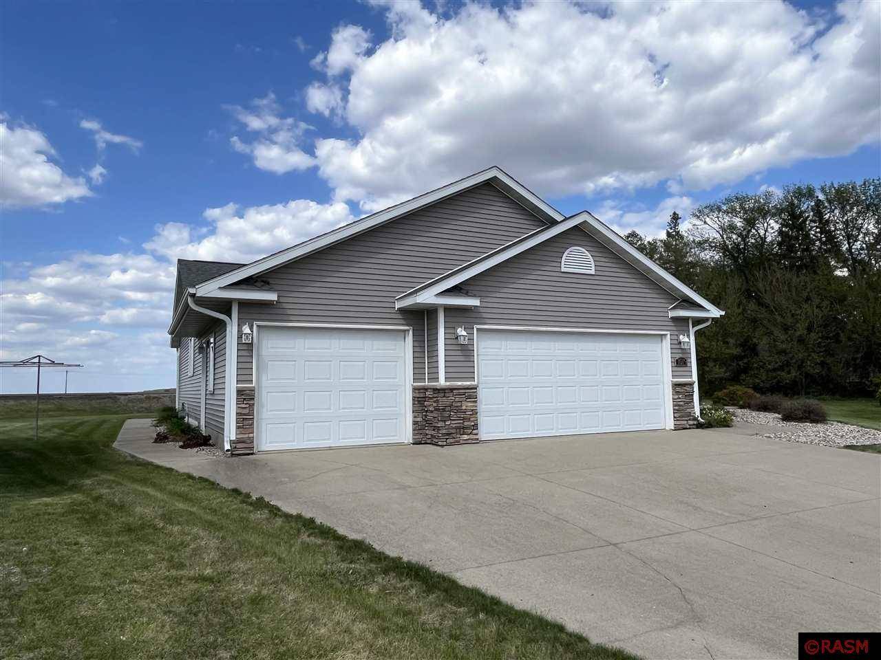 St. James, MN 56081,1019 Westwood Dr