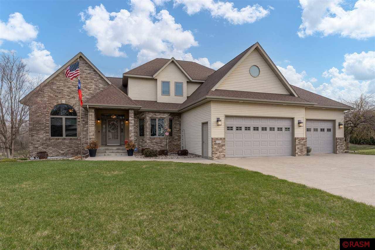 Mankato, MN 56001,112 Rosewood Drive