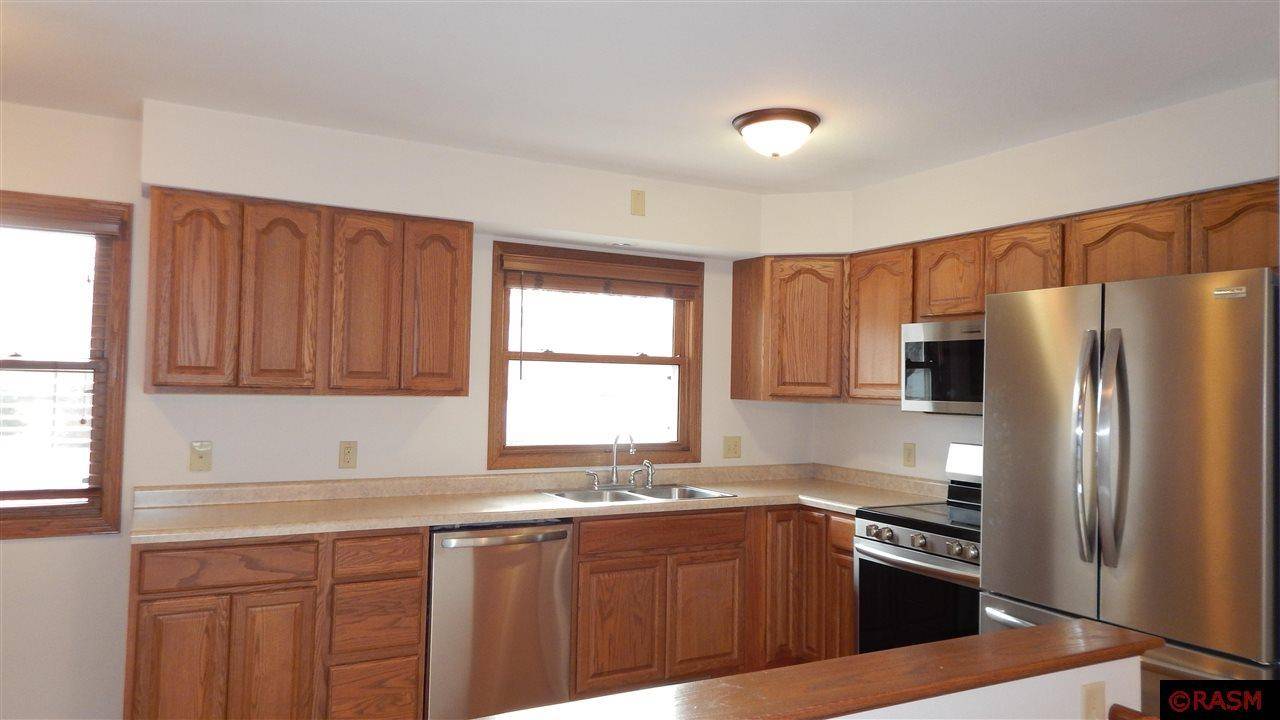 Cleveland, MN 56017,212 Columbia Street
