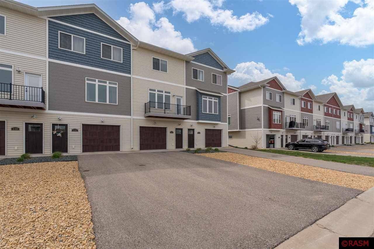 North Mankato, MN 56003,2184 Rolling Green Trail