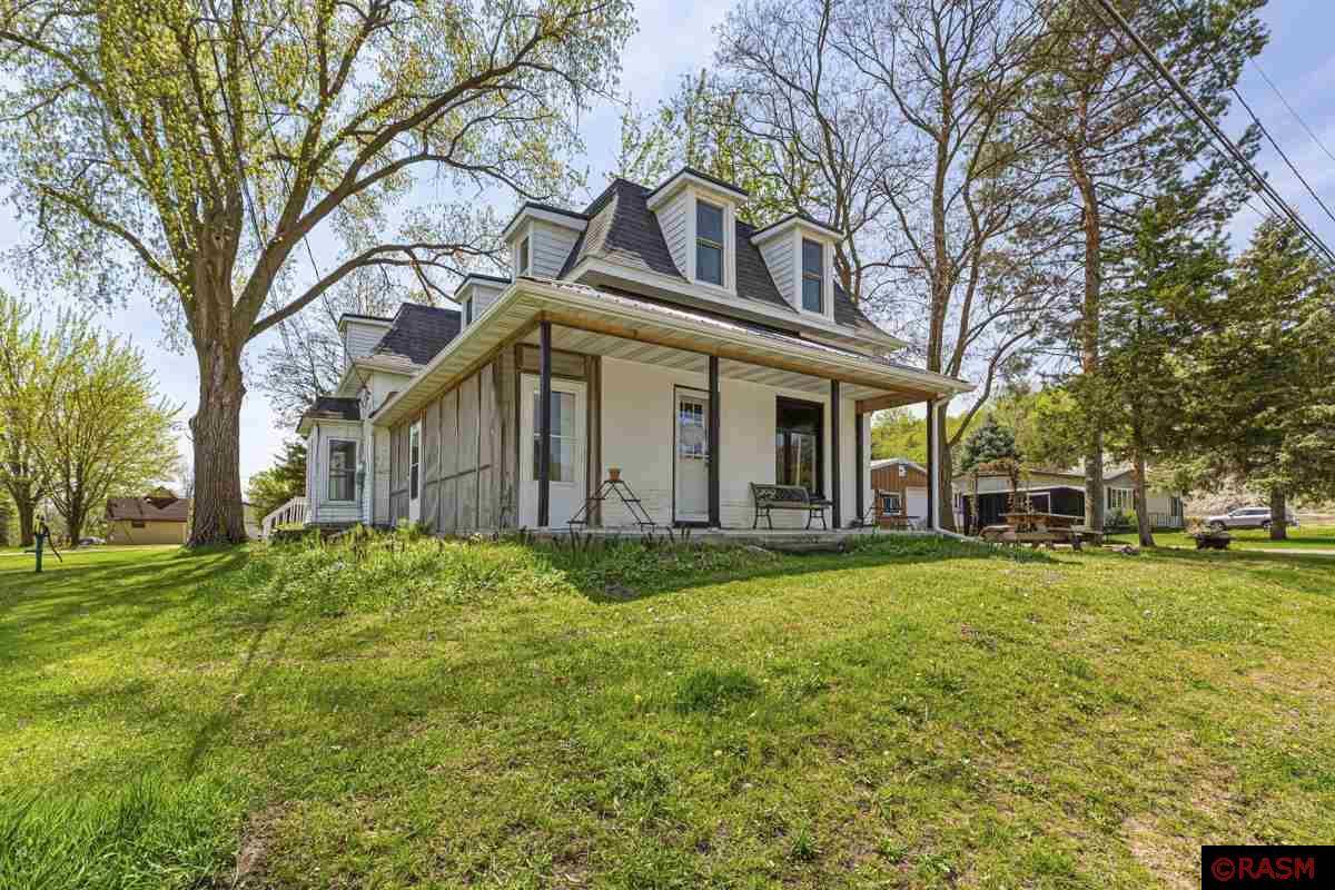 Henderson, MN 56044,301 S 8th Street