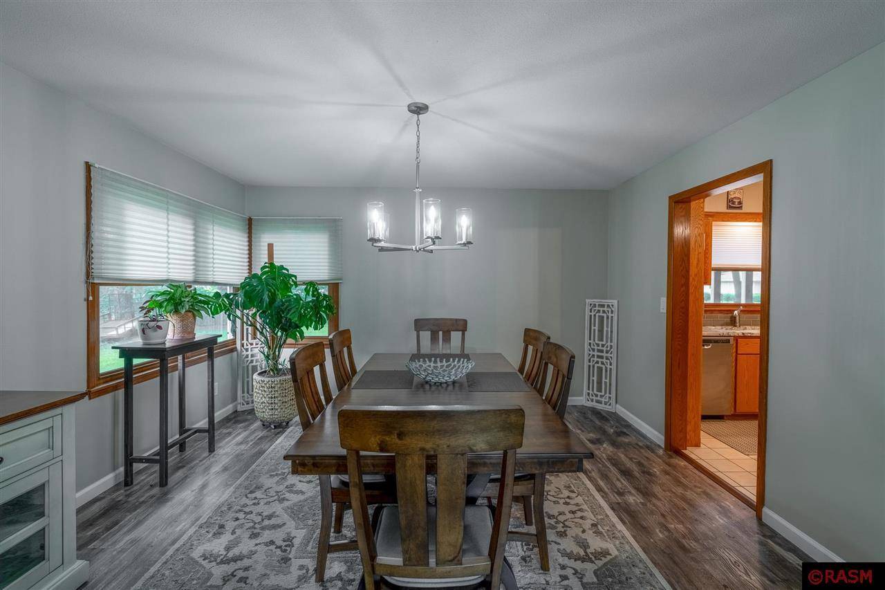 North Mankato, MN 56003,221 Crestwood Drive