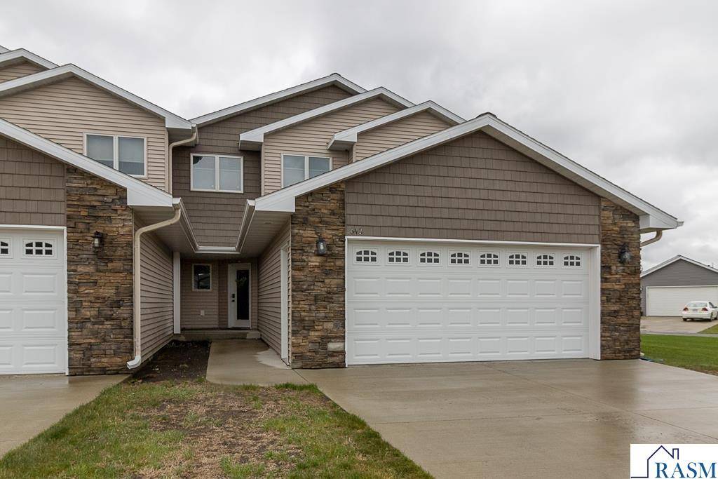 New Ulm, MN 56073-999,642 Haeberle Avenue