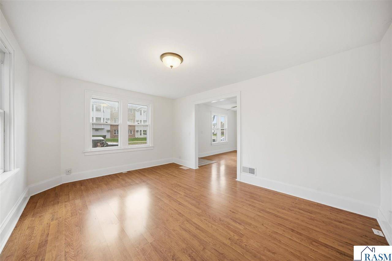 North Mankato, MN 56003,536 Garfield Avenue