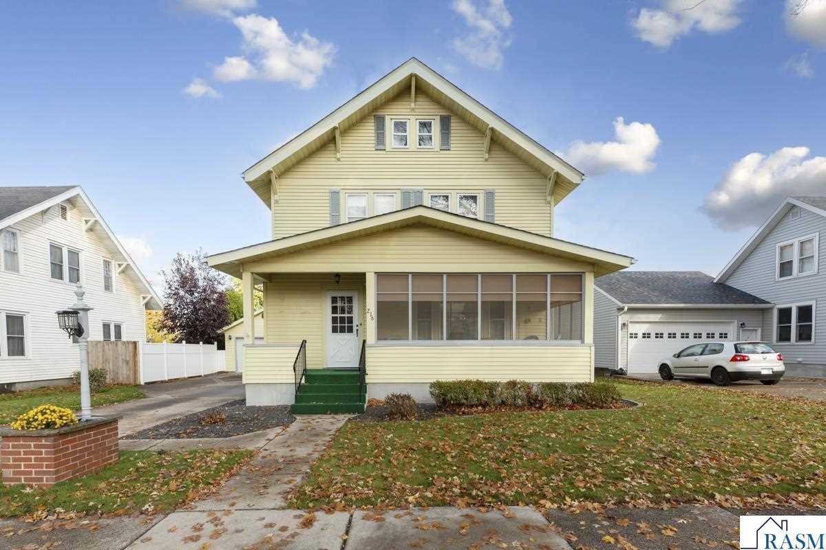 Owatonna, MN 55060,216 Prospect Street