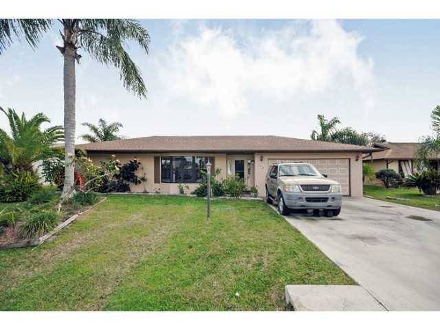 Jensen Beach, FL 34957,746 NE Vanda Terrado Undefd