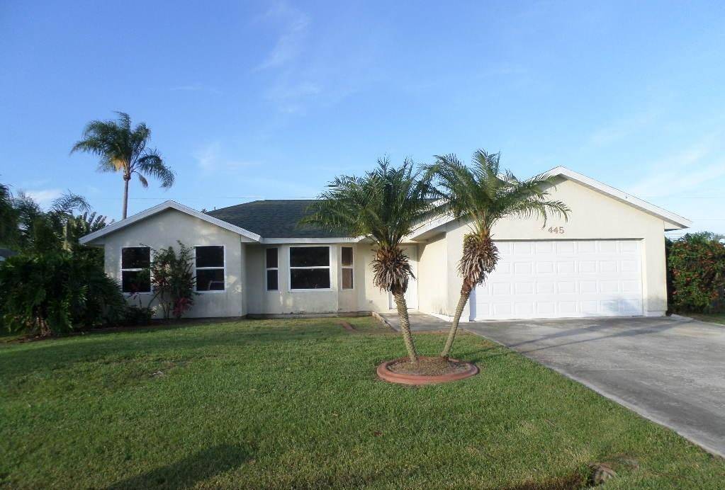 Port Saint Lucie, FL 34983,445 SE Skipper LN