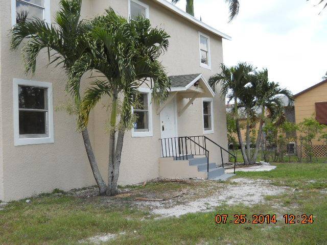 Belle Glade, FL 33430,624 SE 1st ST