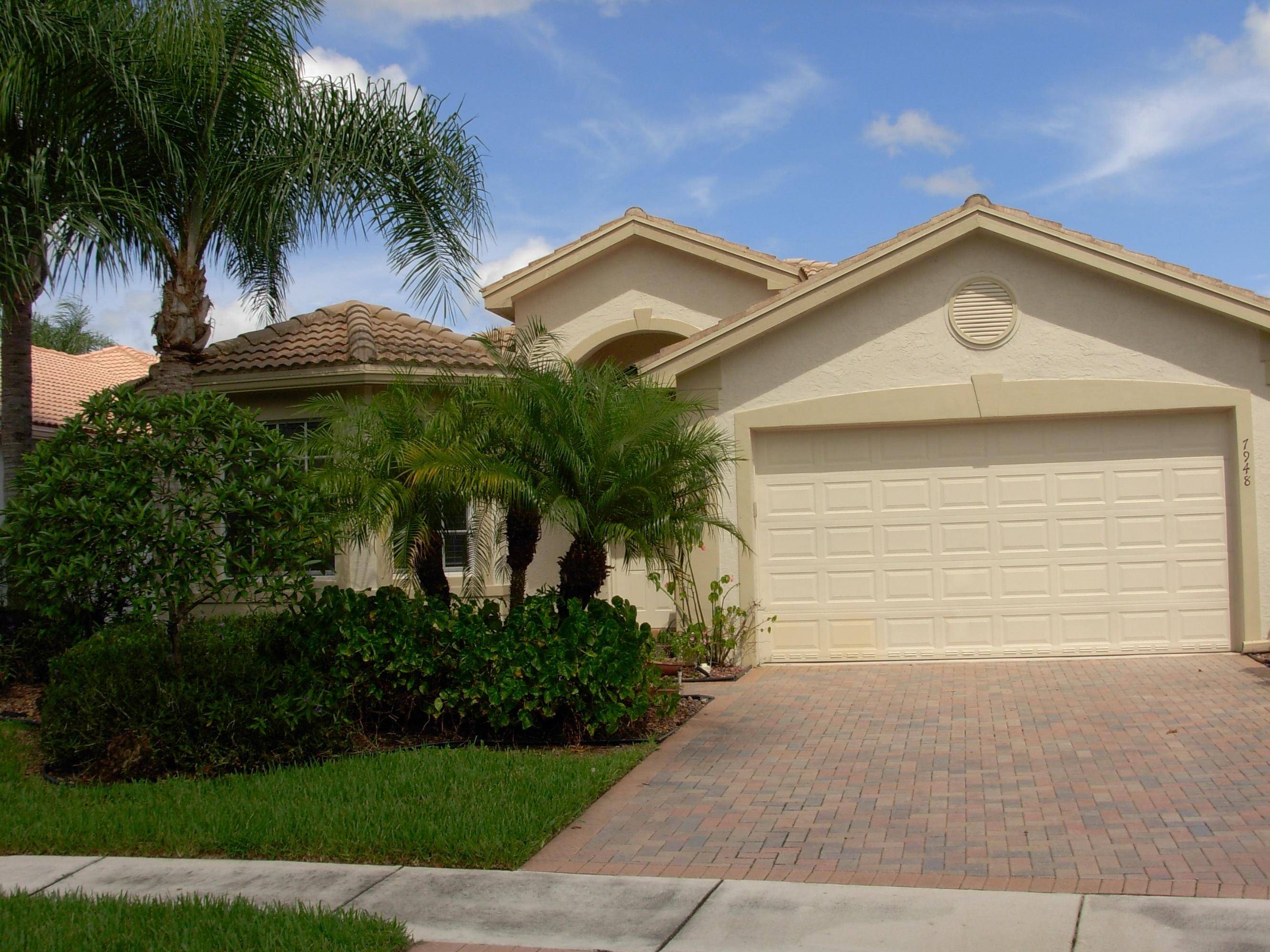 Lake Worth, FL 33467,7948 Brookside CT