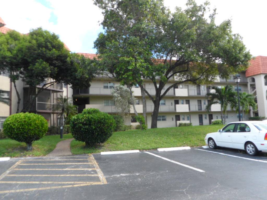 Lauderhill, FL 33319,6200 S Falls Circle DR 201