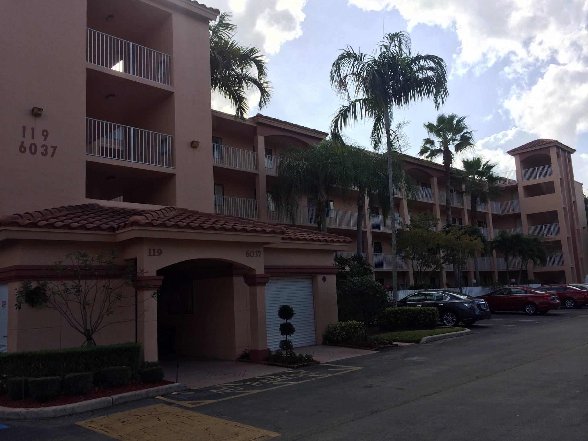 Delray Beach, FL 33484,6037 Pointe Regal CIR 209