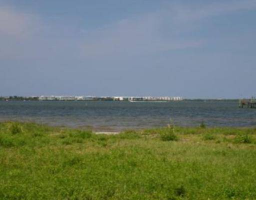 Stuart, FL 34996,52 S Sewalls Point RD