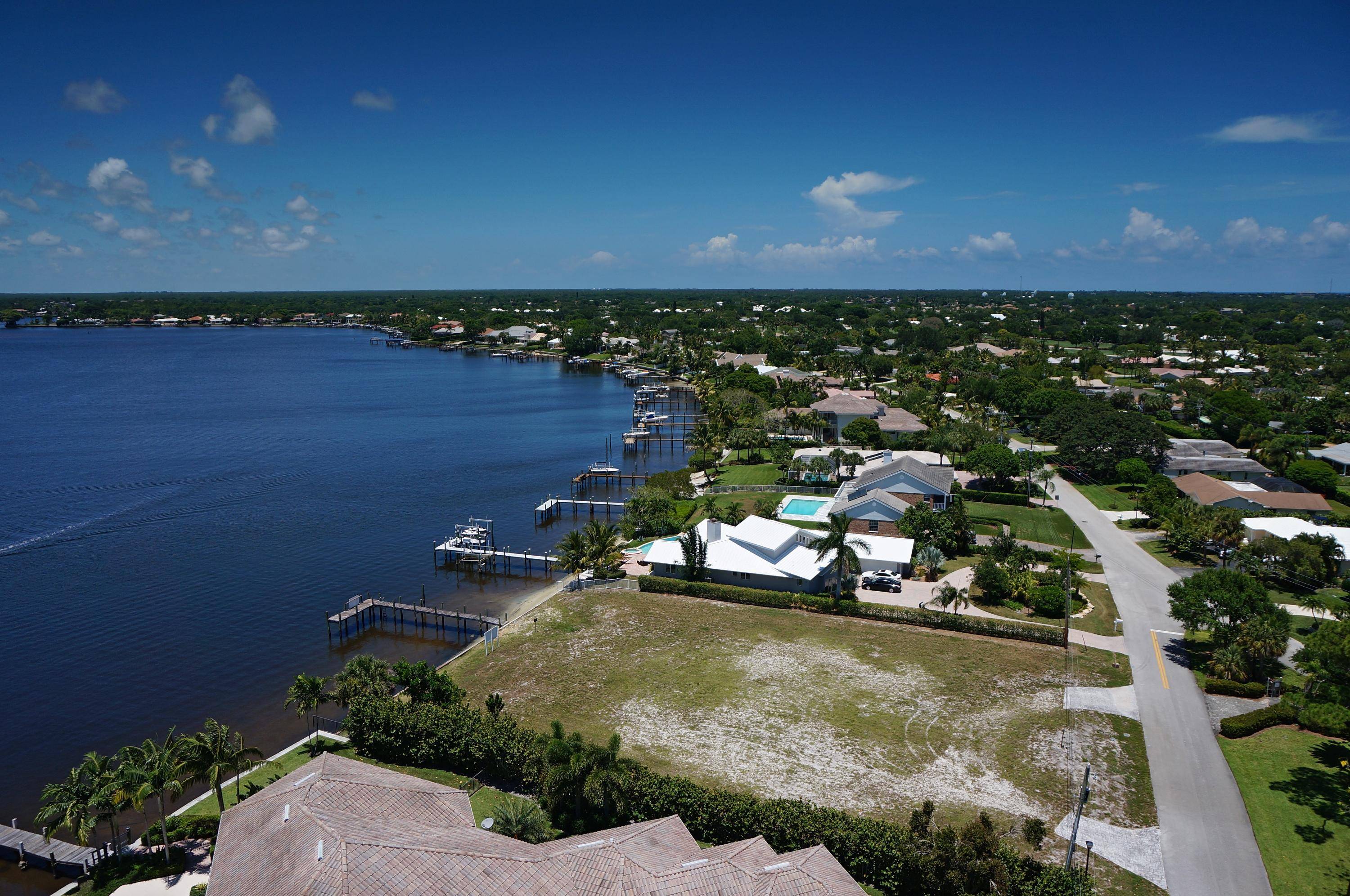 Tequesta, FL 33469,155 Point CIR