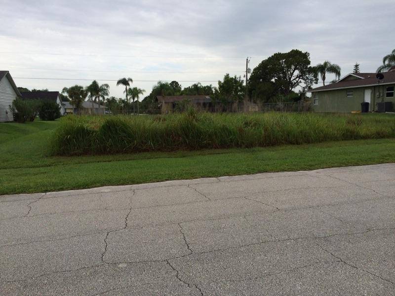 Port Saint Lucie, FL 34983,448 SW Dolores AVE