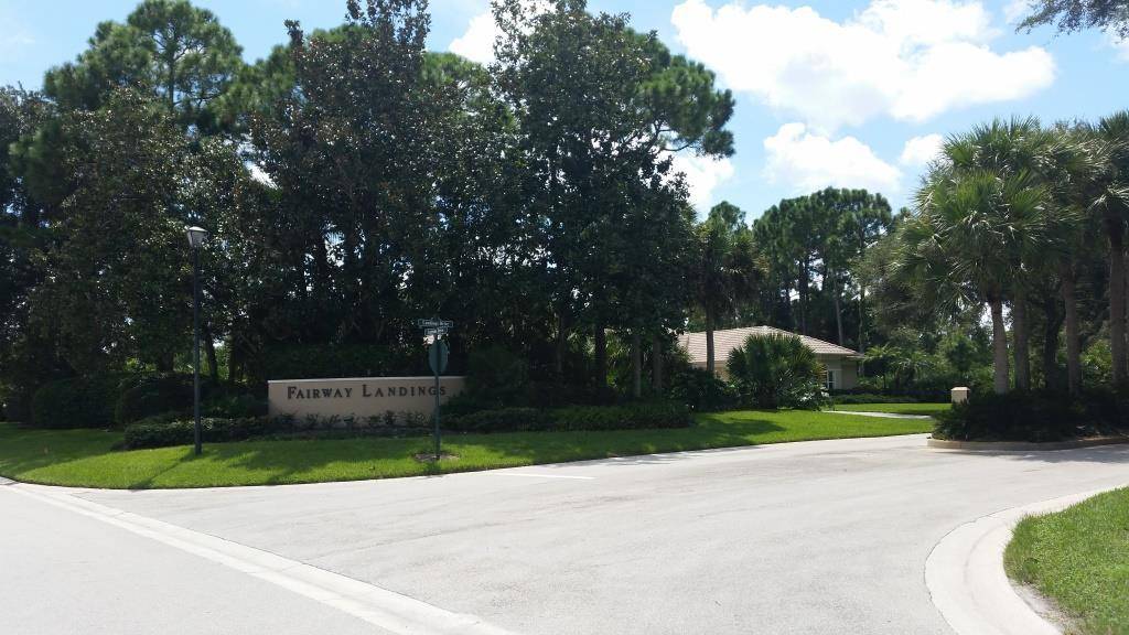 Port Saint Lucie, FL 34986,9679 Landings DR