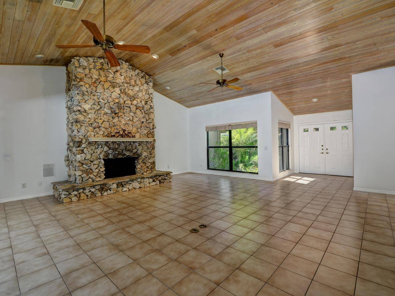 Tequesta, FL 33469,11881 SE Tiffany WAY