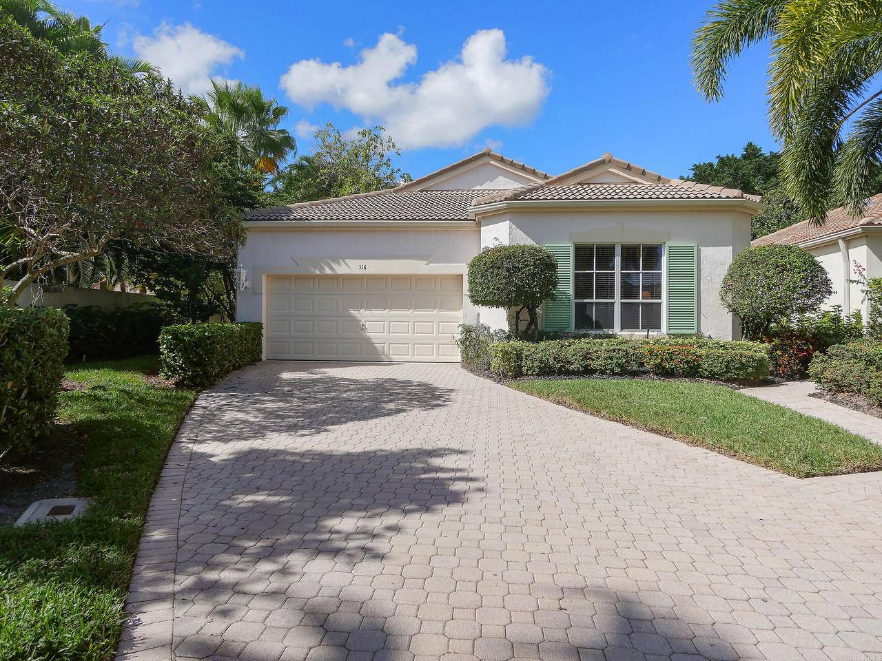 Palm Beach Gardens, FL 33418,316 Sunset Bay LN