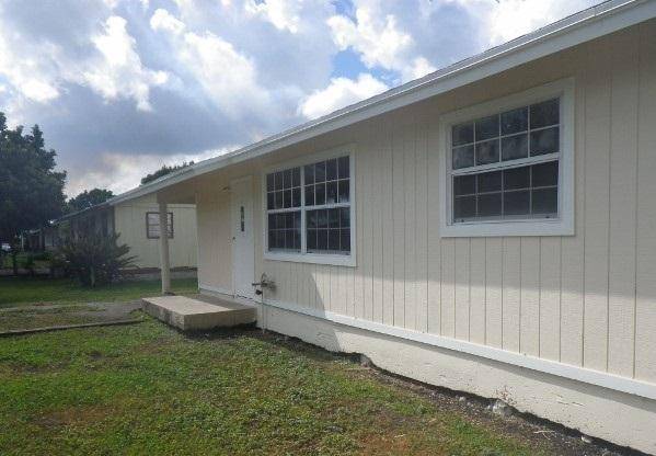 Belle Glade, FL 33430,900 NE 21st ST