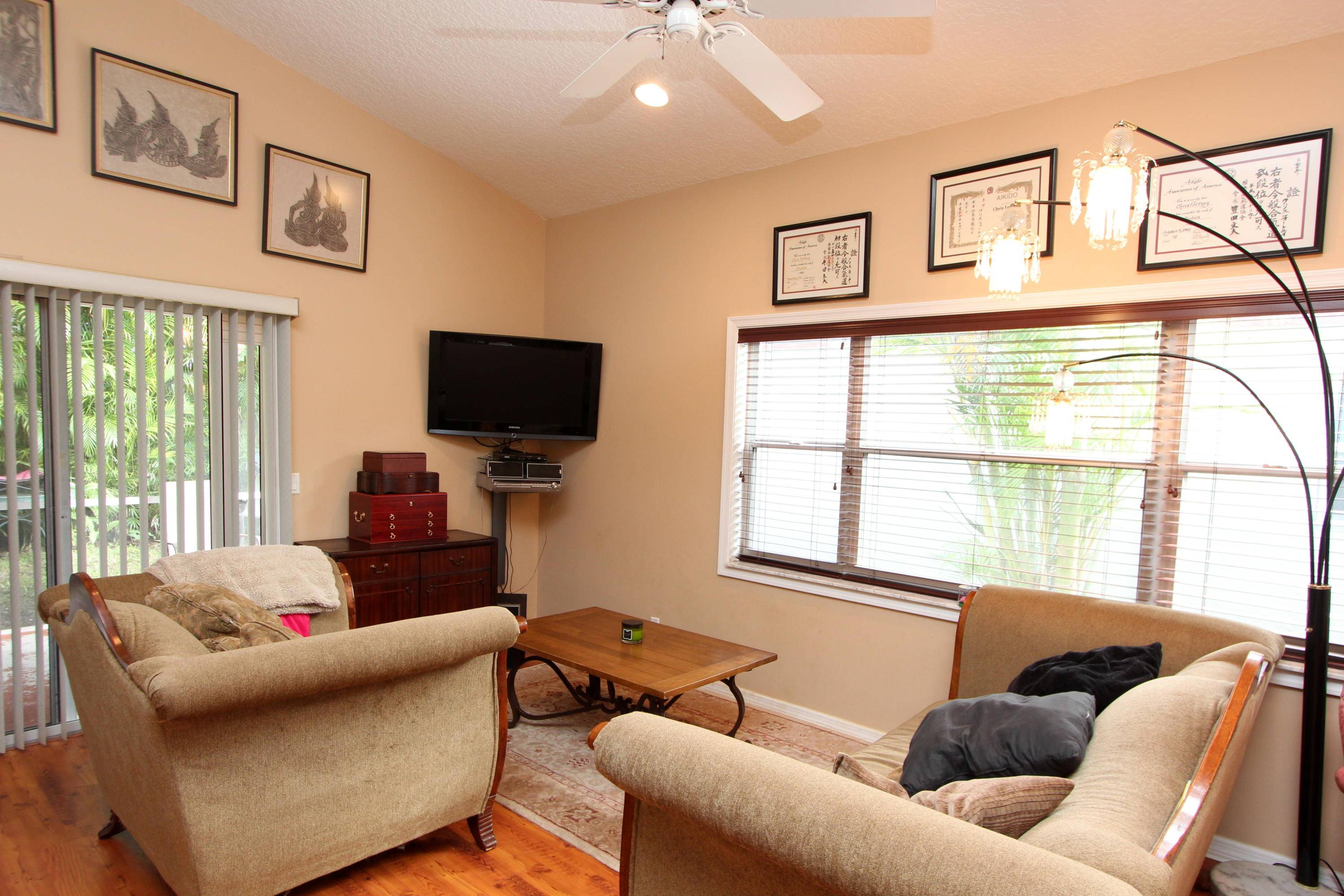 Riviera Beach, FL 33418,2086 Bonisle CIR