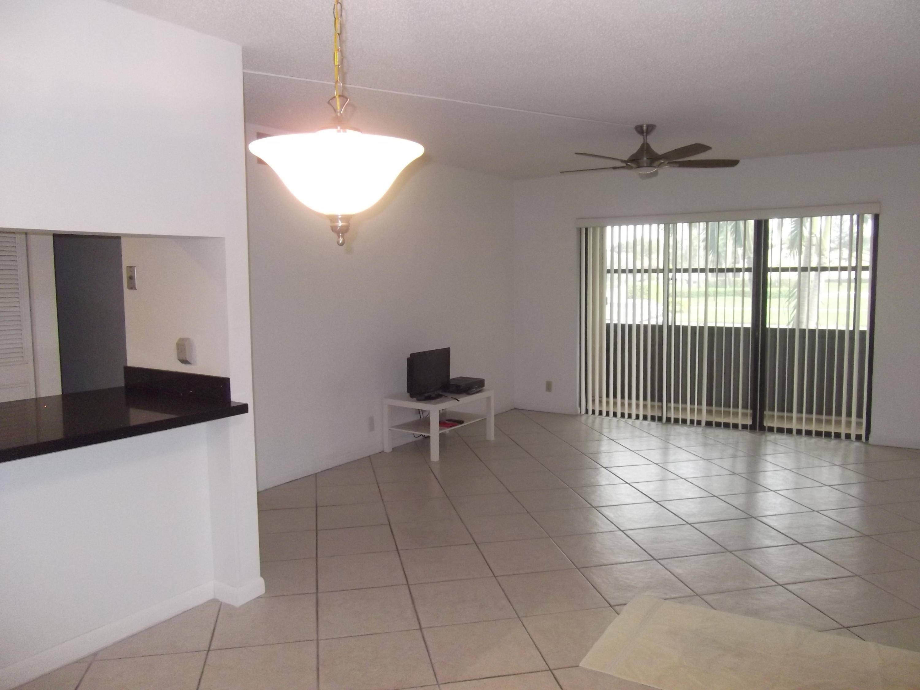 Greenacres, FL 33415,618 Sea Pine WAY B1