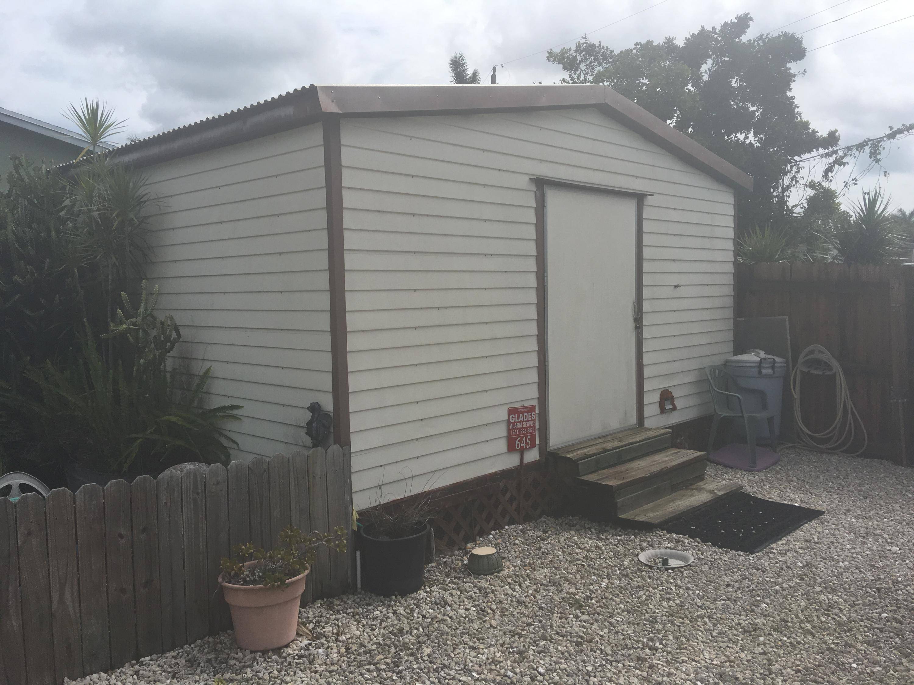 Belle Glade, FL 33430,645 SE 3rd ST