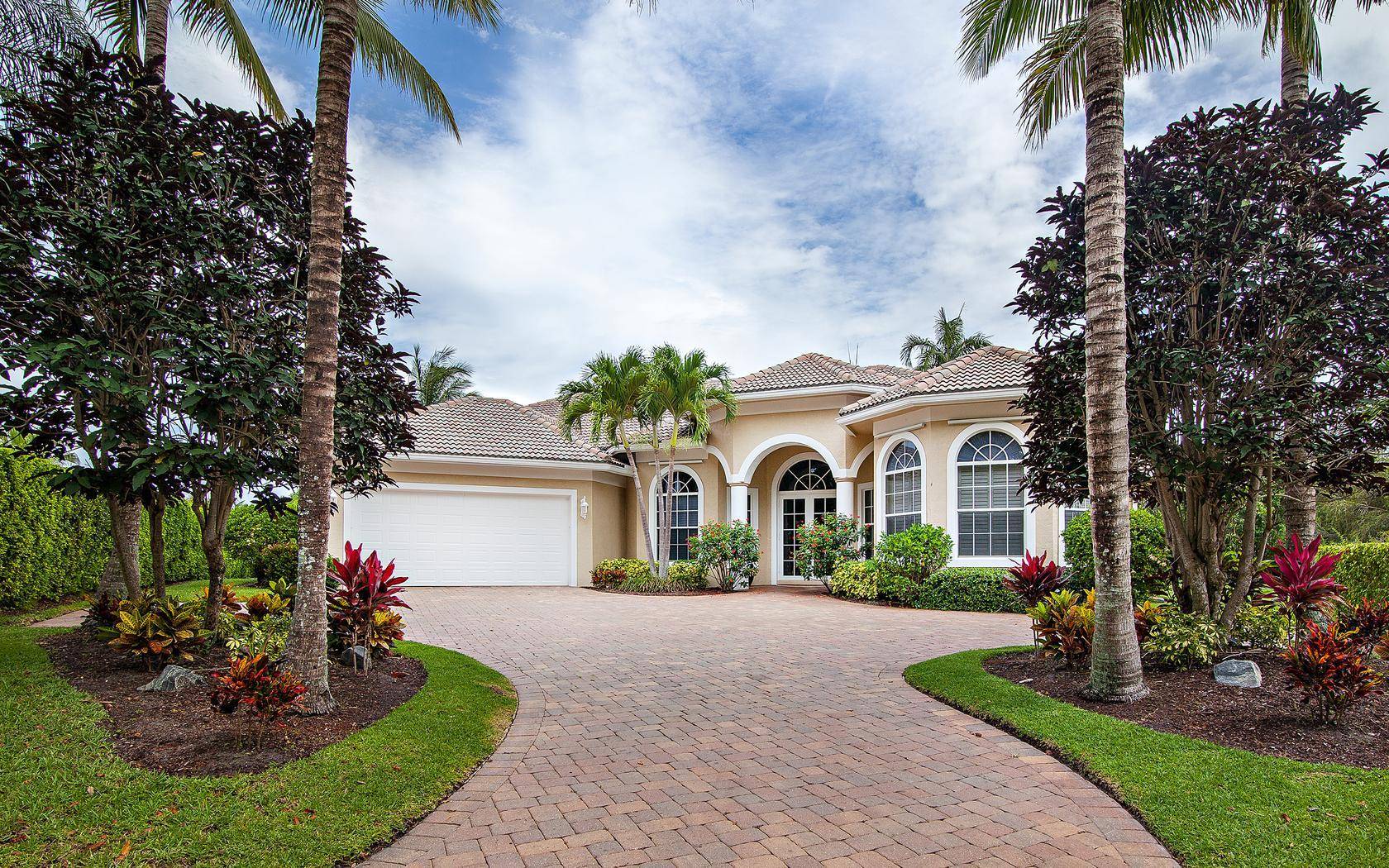 Tequesta, FL 33469,9810 SE Buttonwood WAY
