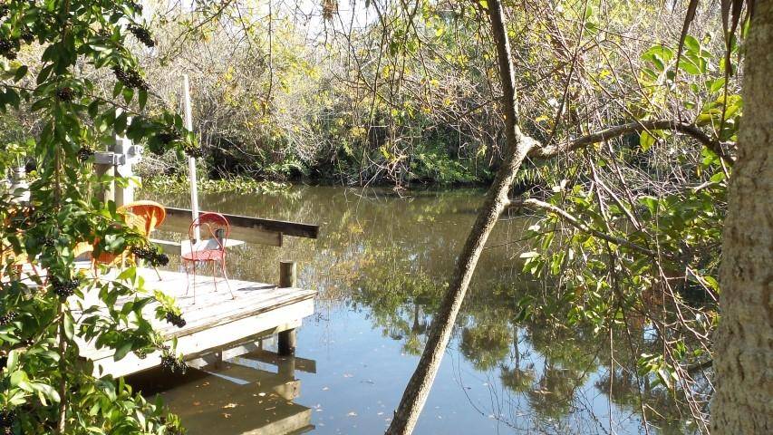 Port Saint Lucie, FL 34983,109 NE Charleston Oaks DR