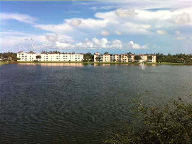 Delray Beach, FL 33484,14096 Huntington Pointe DR 402