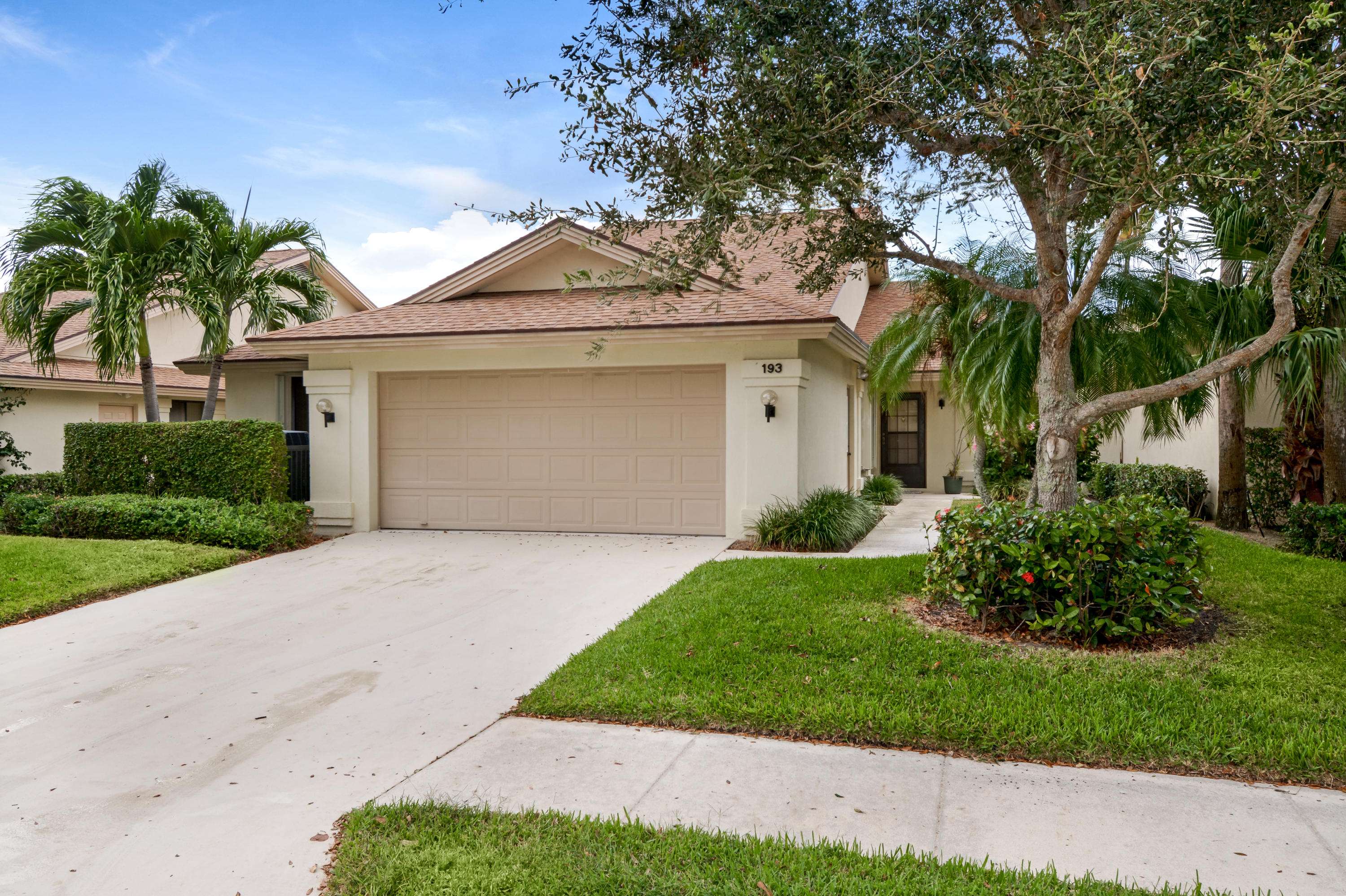 Jupiter, FL 33477,193 Harbourside CIR