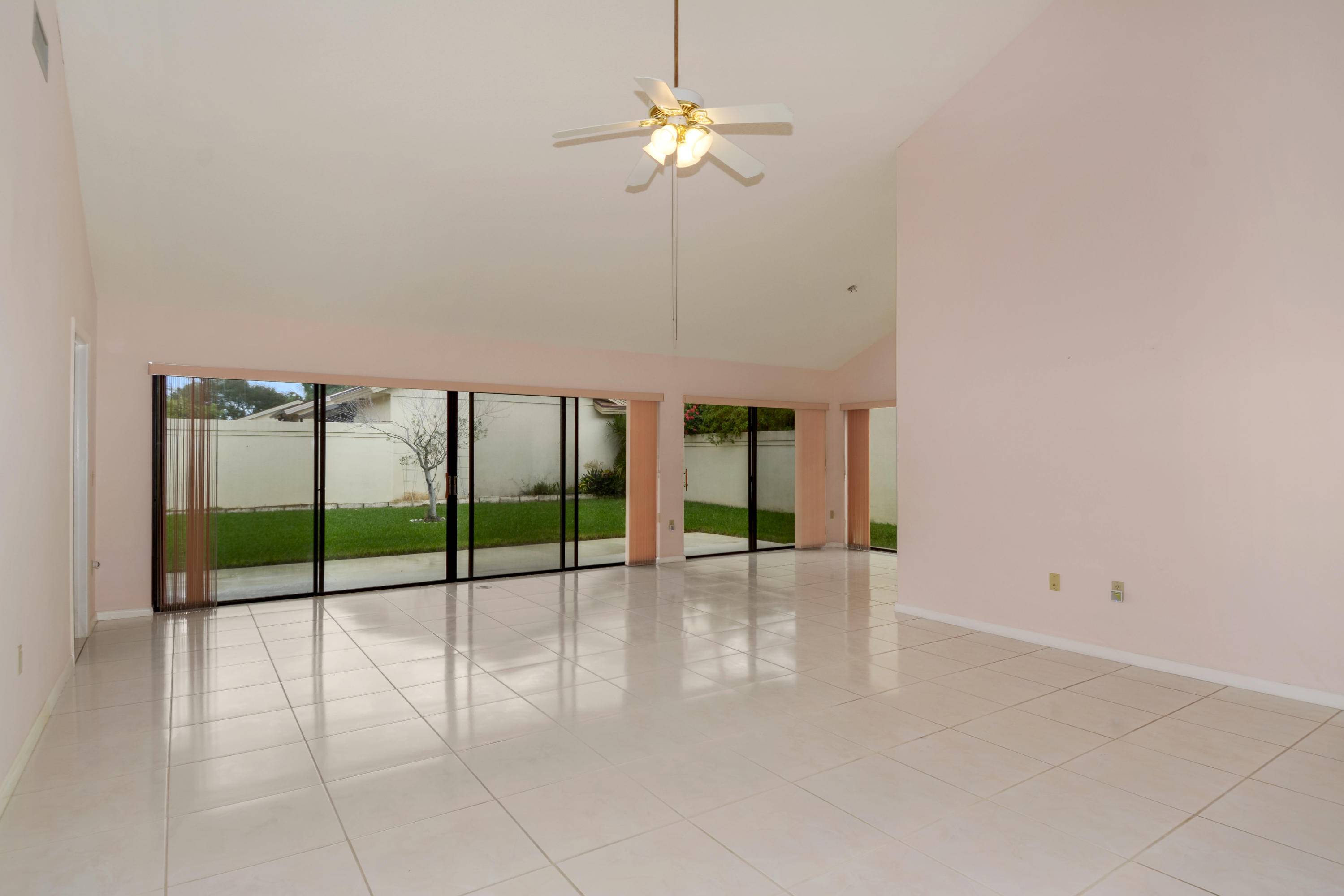 Jupiter, FL 33477,193 Harbourside CIR