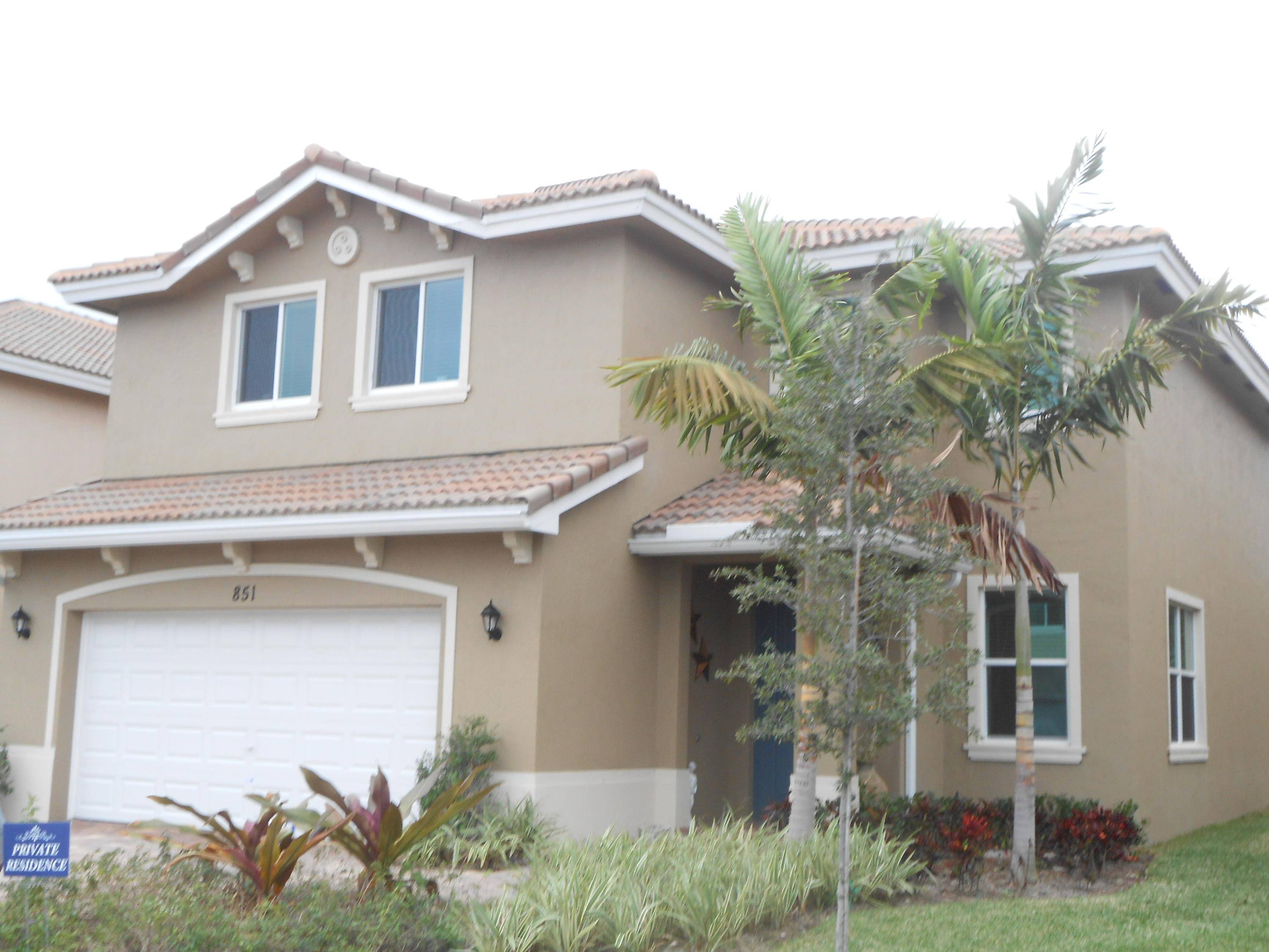 West Palm Beach, FL 33415,851 Palm Tree LN