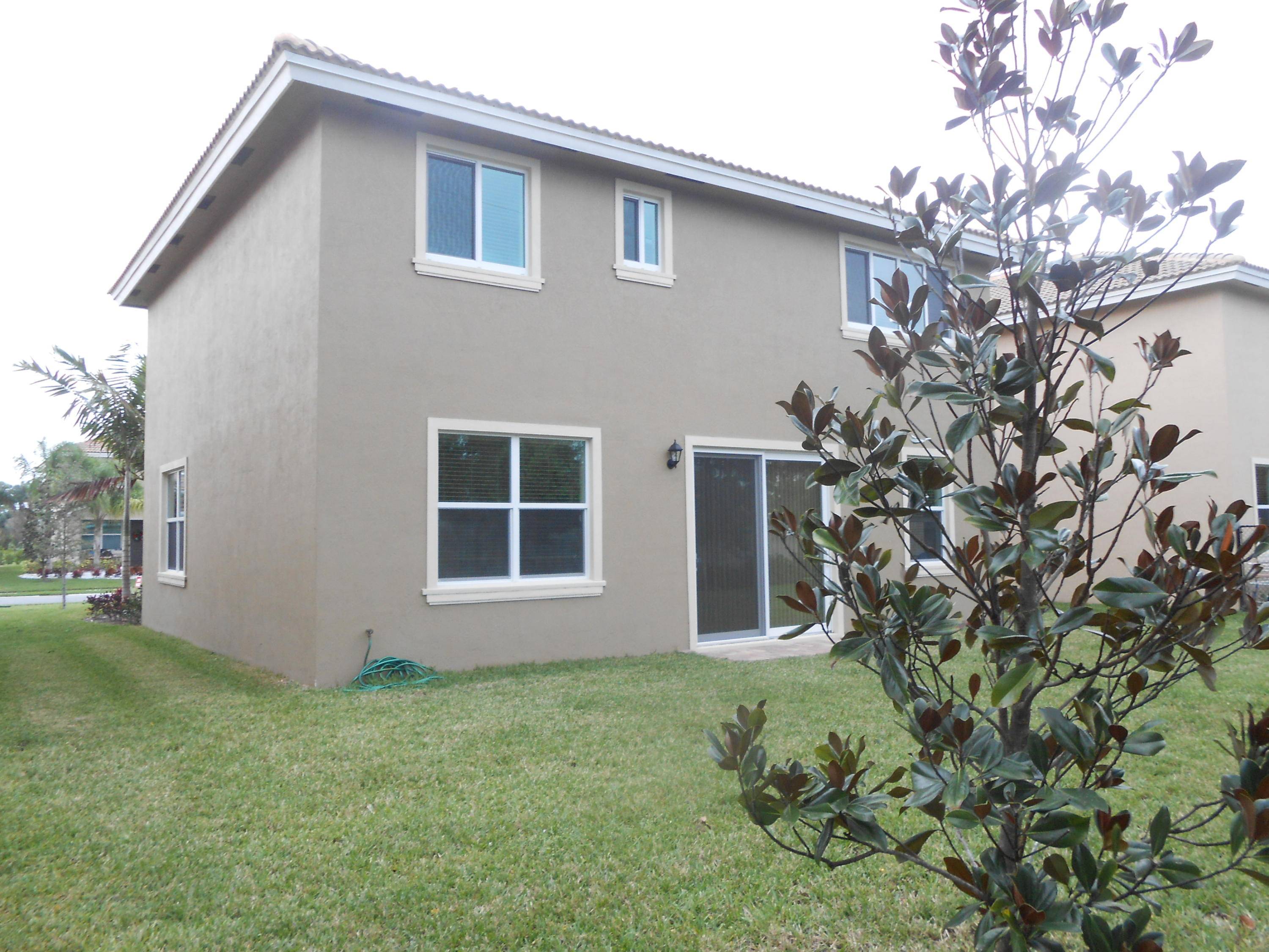 West Palm Beach, FL 33415,851 Palm Tree LN