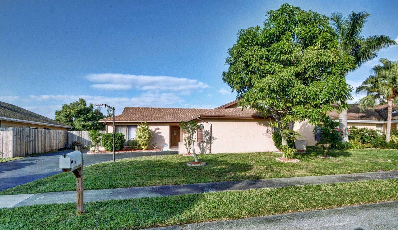 Lauderhill, FL 33351,8611 NW 47th CT