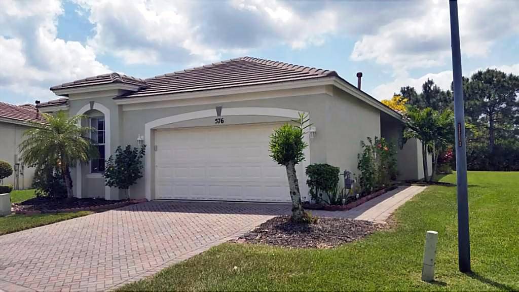 Port Saint Lucie, FL 34986,576 SW Indian Key DR