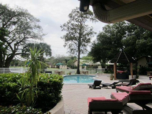 Oakland Park, FL 33309,3064 S Oakland Forest DR 1006