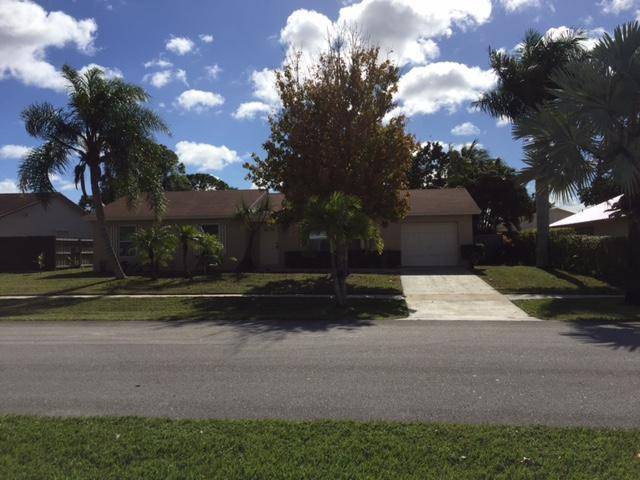 Royal Palm Beach, FL 33411,216 Bobwhite RD