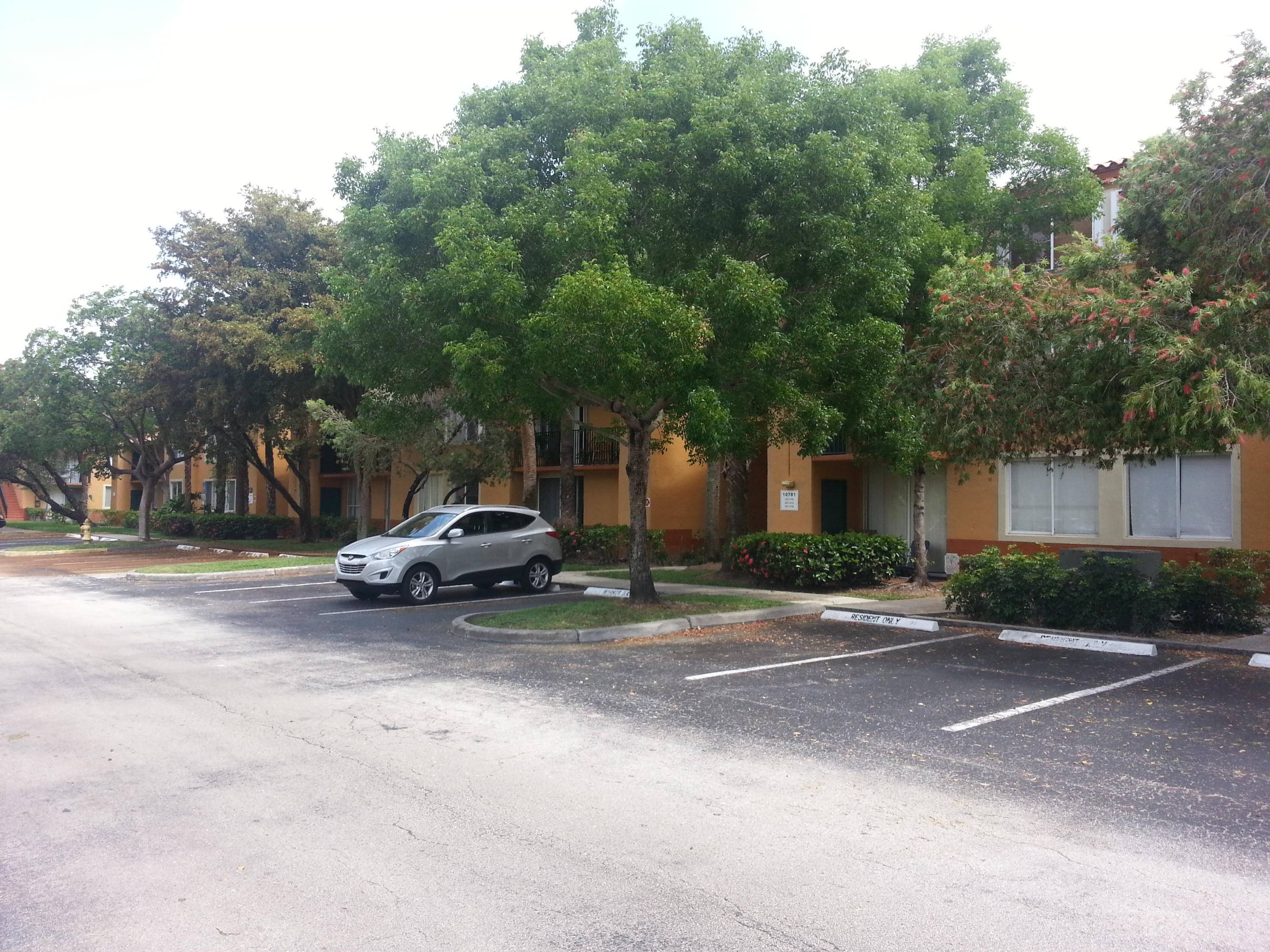 Plantation, FL 33324,10781 Cleary BLVD 208