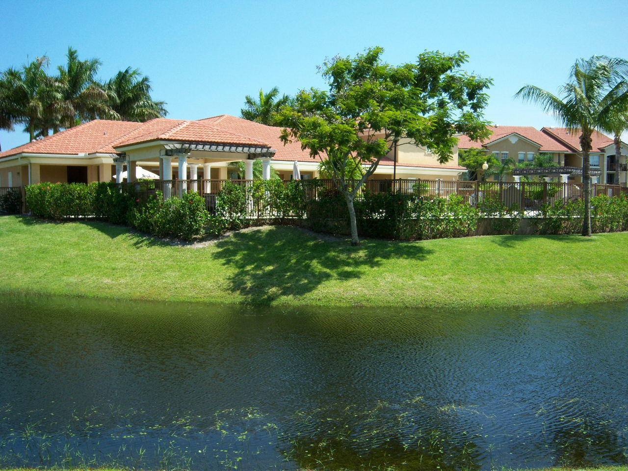 Boynton Beach, FL 33435,405 Villa CIR